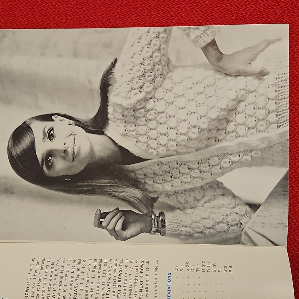2 vintage crochet pattern instruction booklets 60s 70s granny squares shrink - Picture 14 of 15